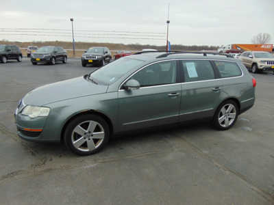 2008 Volkswagen Passat, $3495. Photo 5