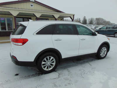 2018 Kia Sorento, $10995. Photo 2