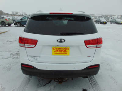 2018 Kia Sorento, $10995. Photo 3