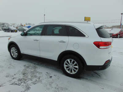 2018 Kia Sorento, $10995. Photo 4