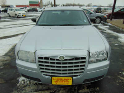 2006 Chrysler 300, $2495. Photo 6
