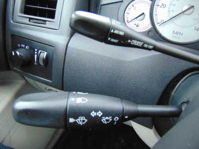 2006 Chrysler 300, $2495. Photo 9