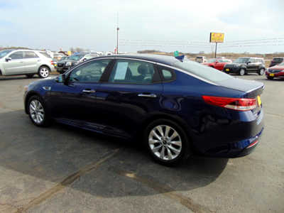 2017 Kia Optima, $8995. Photo 4