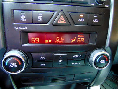 2011 Kia Sorento, $3995. Photo 9