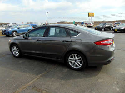 2014 Ford Fusion, $7495. Photo 4