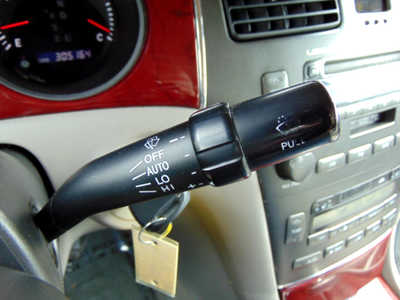 2004 Lexus ES Series, $2495. Photo 11