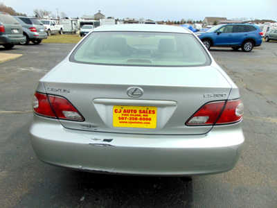 2004 Lexus ES Series, $2495. Photo 3
