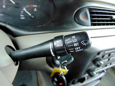 2005 Chevrolet Malibu, $2495. Photo 12