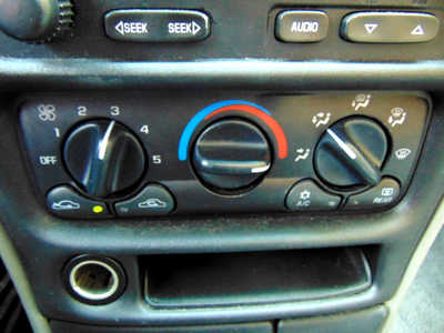 2005 Chevrolet Malibu, $2495. Photo 8