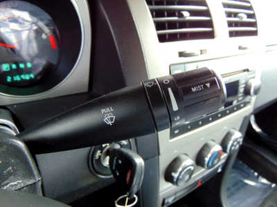 2010 Dodge Avenger, $3495. Photo 11