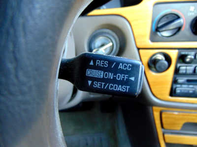 1996 Toyota Camry, $2495. Photo 12