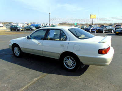 1996 Toyota Camry, $2495. Photo 4