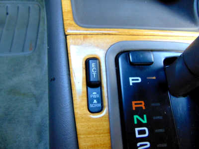 1996 Toyota Camry, $2495. Photo 9