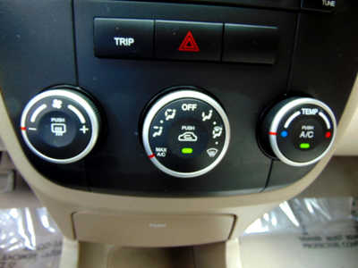 2008 Kia Spectra, $3495. Photo 9