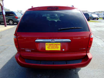 2001 Chrysler Town & Country, $4295. Photo 3