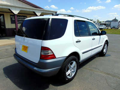 1999 Mercedes-Benz M-Class, $1995. Photo 6