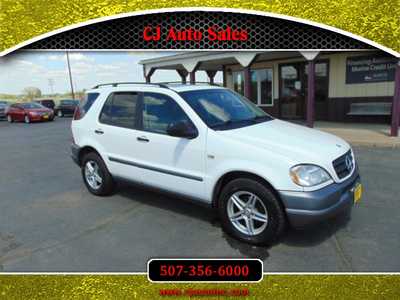 1999 Mercedes-Benz M-Class, $1995. Photo 1