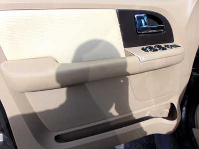2005 Ford Expedition, $1800. Photo 11