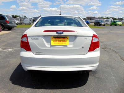 2010 Ford Fusion, $6495. Photo 5