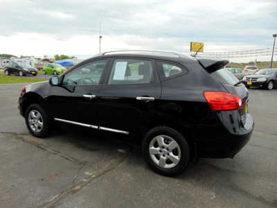 2015 Nissan Rogue, $5995. Photo 4