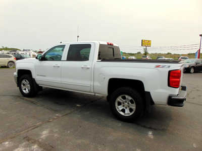 2015 Chevrolet 1500 Crew Cab, $16495. Photo 4