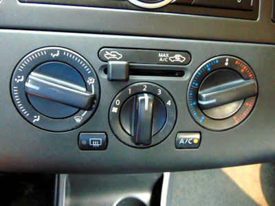 2007 Nissan Versa, $2495. Photo 8