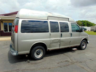 2002 Chevrolet Van,Passenger, $2495. Photo 2