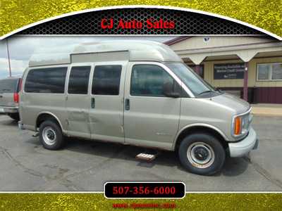 2002 Chevrolet Van,Passenger, $2495. Photo 1