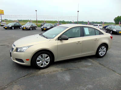2012 Chevrolet Cruze, $4995. Photo 5