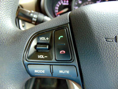 2017 Kia Rio, $5295. Photo 11