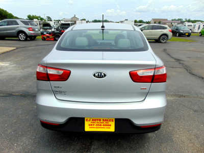 2017 Kia Rio, $5295. Photo 3