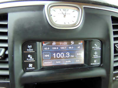 2012 Chrysler 300, $2295. Photo 7