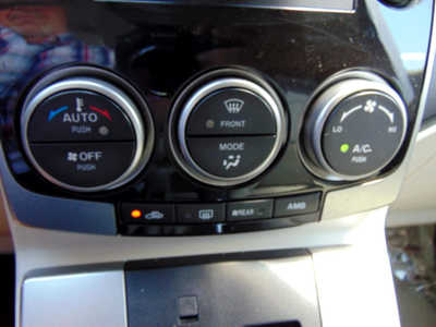 2010 Mazda Mazda5, $2795. Photo 9