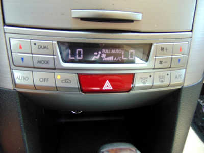 2014 Subaru Legacy, $4995. Photo 9