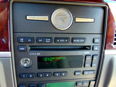 2005 Lincoln Town Car, $2495. Photo 7