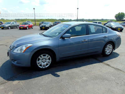 2012 Nissan Altima, $4495. Photo 5