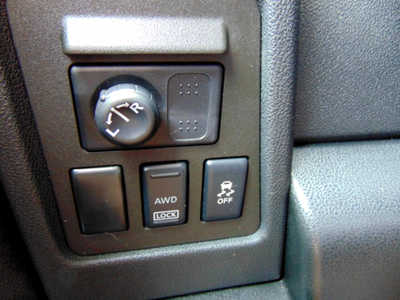 2011 Nissan Rogue, $3995. Photo 12