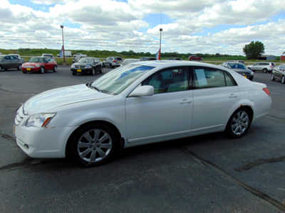 2005 Toyota Avalon, $2595. Photo 5