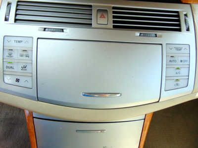 2005 Toyota Avalon, $2595. Photo 9