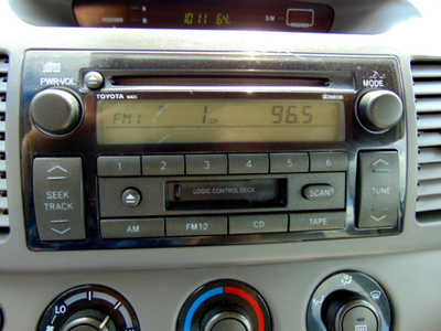 2004 Toyota Camry, $5495. Photo 8