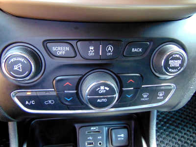 2015 Jeep Cherokee, $6995. Photo 12