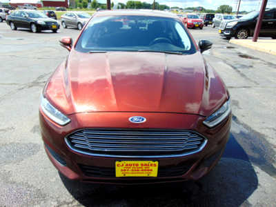 2016 Ford Fusion, $7495. Photo 6