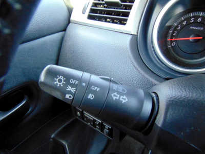 2010 Nissan Versa, $4495. Photo 11