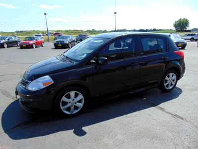 2010 Nissan Versa, $4495. Photo 5