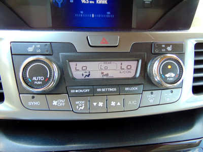 2015 Honda Odyssey, $9995. Photo 9