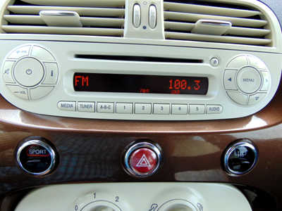 2012 Fiat 500 Pop, $7995. Photo 7