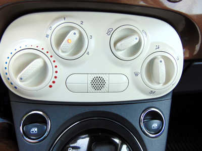2012 Fiat 500 Pop, $7995. Photo 8