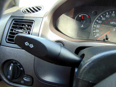2007 Ford Focus, $5495. Photo 11