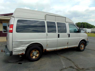 2005 Chevrolet Van,Passenger, $2495. Photo 3