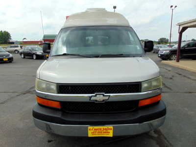 2005 Chevrolet Van,Passenger, $2495. Photo 8